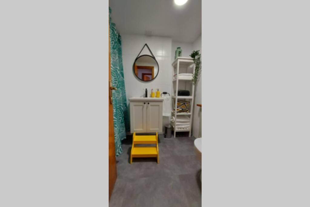 Bonito/céntrico apartamento con garaje en Sallent Sallent de Gállego Esterno foto