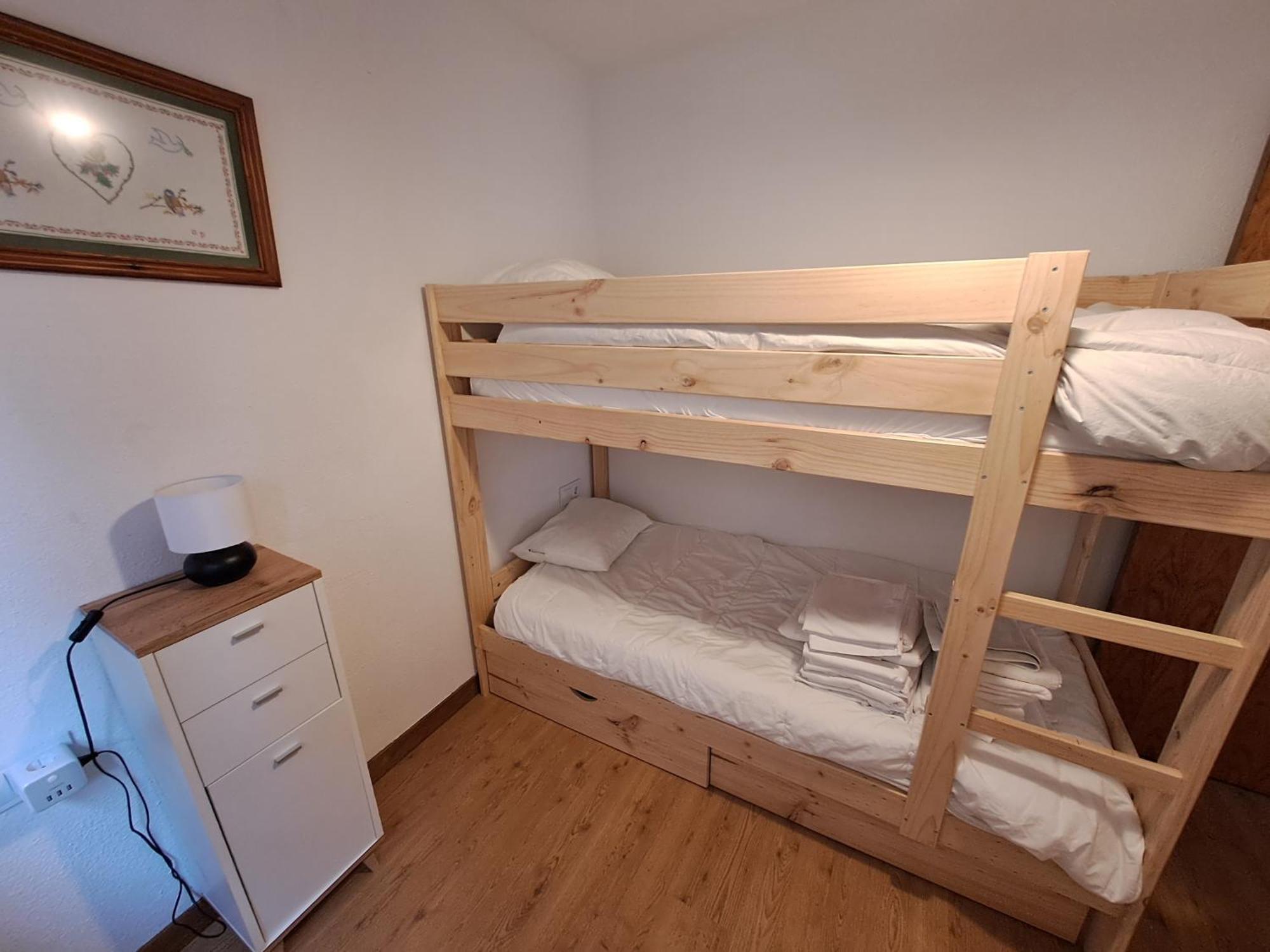 Bonito/céntrico apartamento con garaje en Sallent Sallent de Gállego Esterno foto